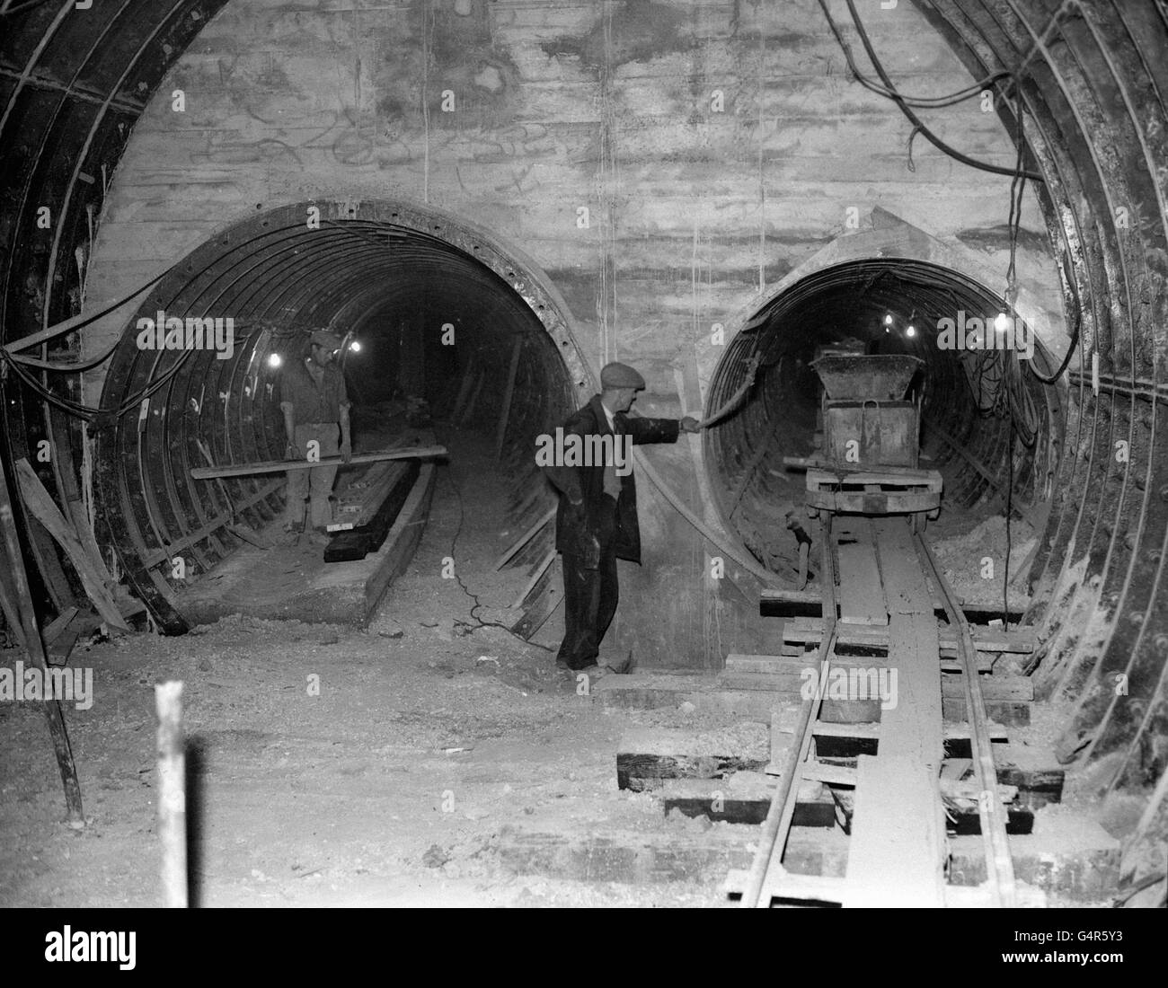 Underground mail tunnels hires stock photography and images Alamy