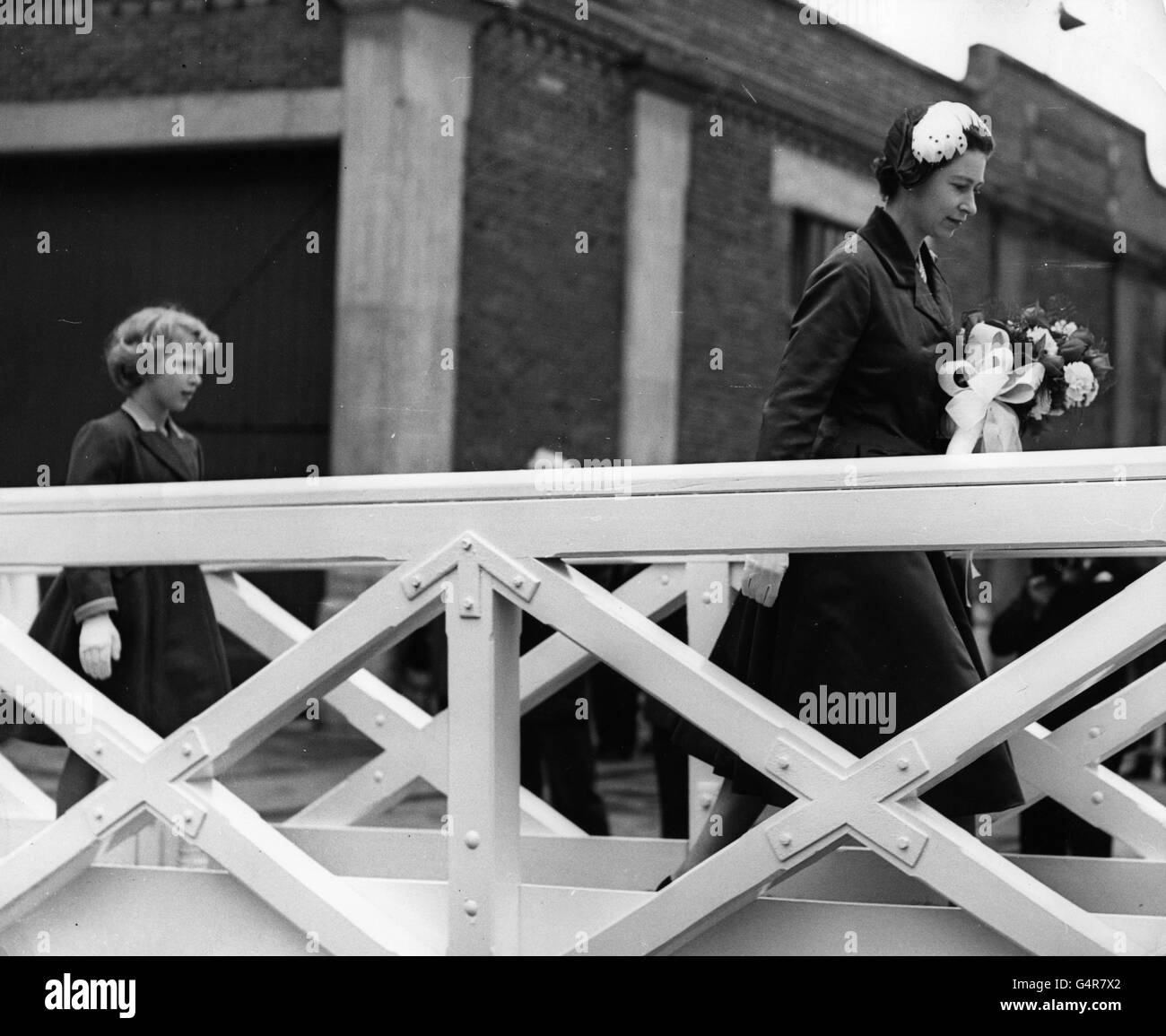 Royalty Queen Elizabeth II Southampton Stock Photo Alamy