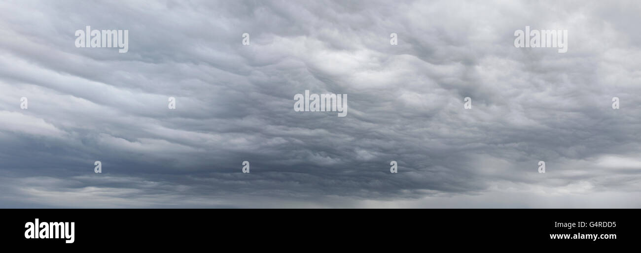 Grey clouds in sky Stock Photo - Alamy