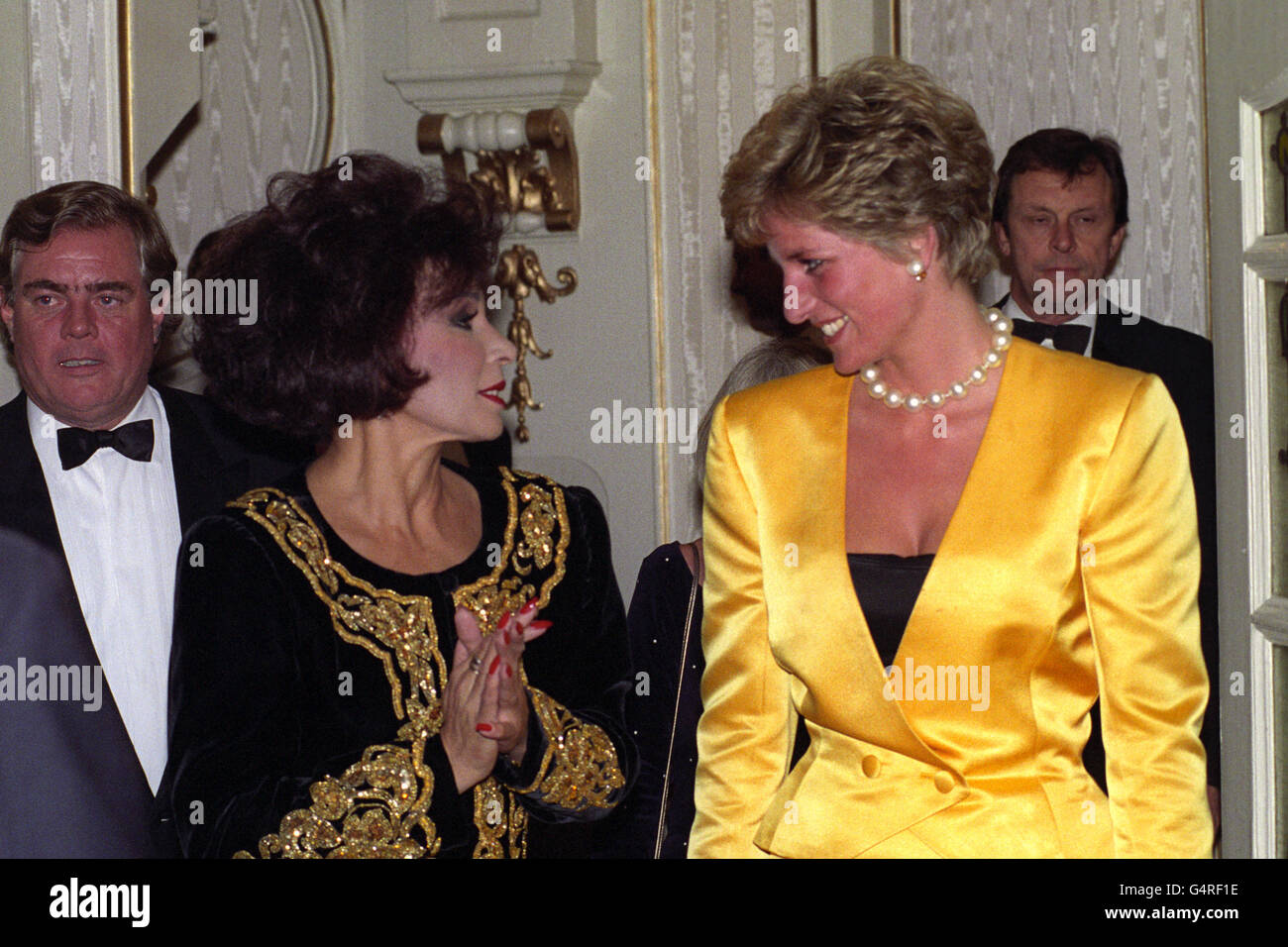 The Princess of Wales (r) talking with Welsh singer Shirley Bassey (l) at the Gala evening in aid of the Prince's Trust. Stock Photo