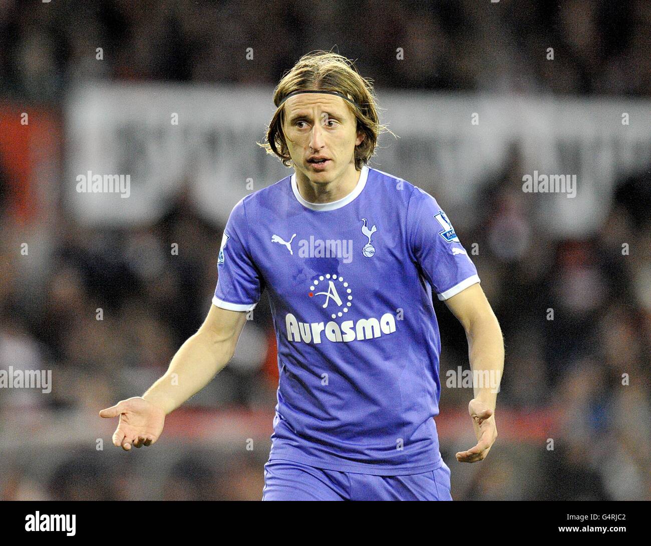 Modric tottenham hi-res stock photography and images - Page 2 - Alamy