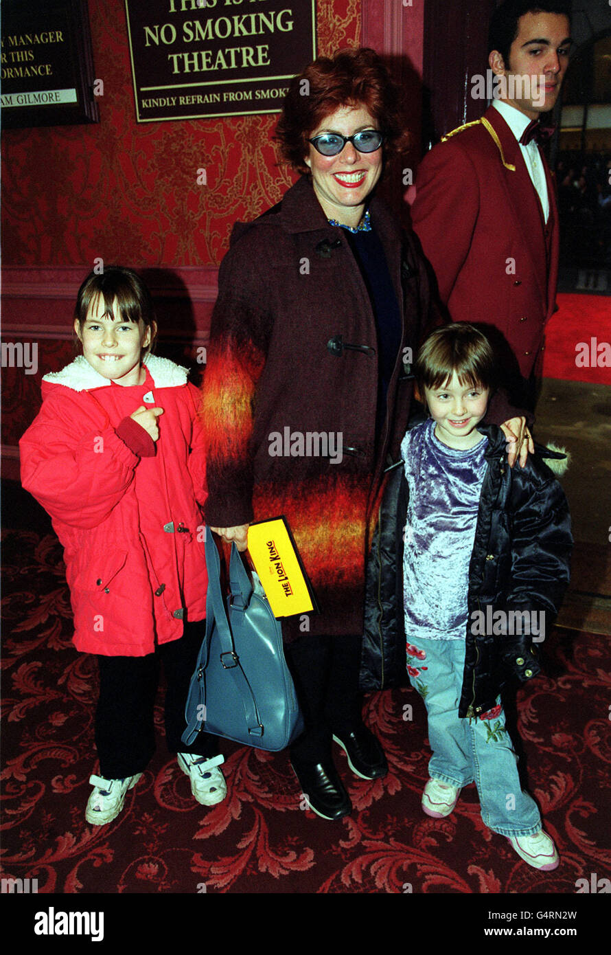 TV presenter Ruby Wax arriving at the West End Lyceum Theatre, for the London Premiere of Walt Disney's 'The Lion King', a spectacular musical based on the animated movie of the same name. Stock Photo