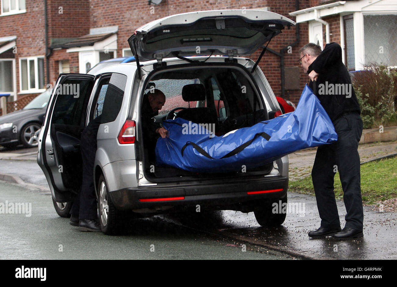 A body removed house on ness grove in cheadle hires stock photography