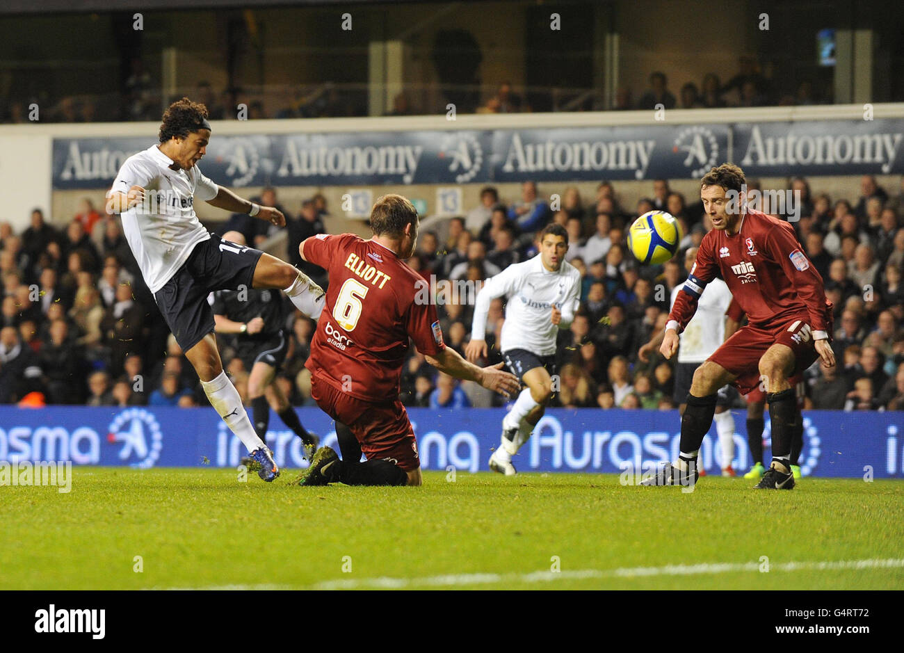 Tottenham Hotspur's Giovani Dos Santos scores his team's third goal of the game during the FA Cup, Third Round match at White Hart Lane, London. Stock Photo