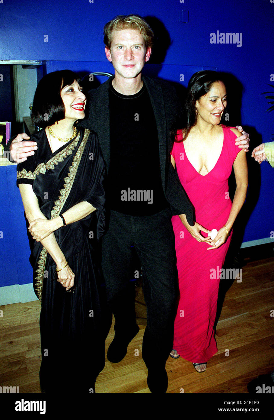 Actor James Wilby with actress and cookery expert Madhur Jaffrey (left), who both star in the film, at the Odeon Leicester Square, London, for the premiere of director Ismail Merchant 'Cotton Mary', set in post-colonial India during the 1950's. * Cotton Mary (Madhur Jaffrey) is an Anglo-Indian nurse who befriends ex-patriate Lily Mackintosh (Greta Scacchi). Stock Photo
