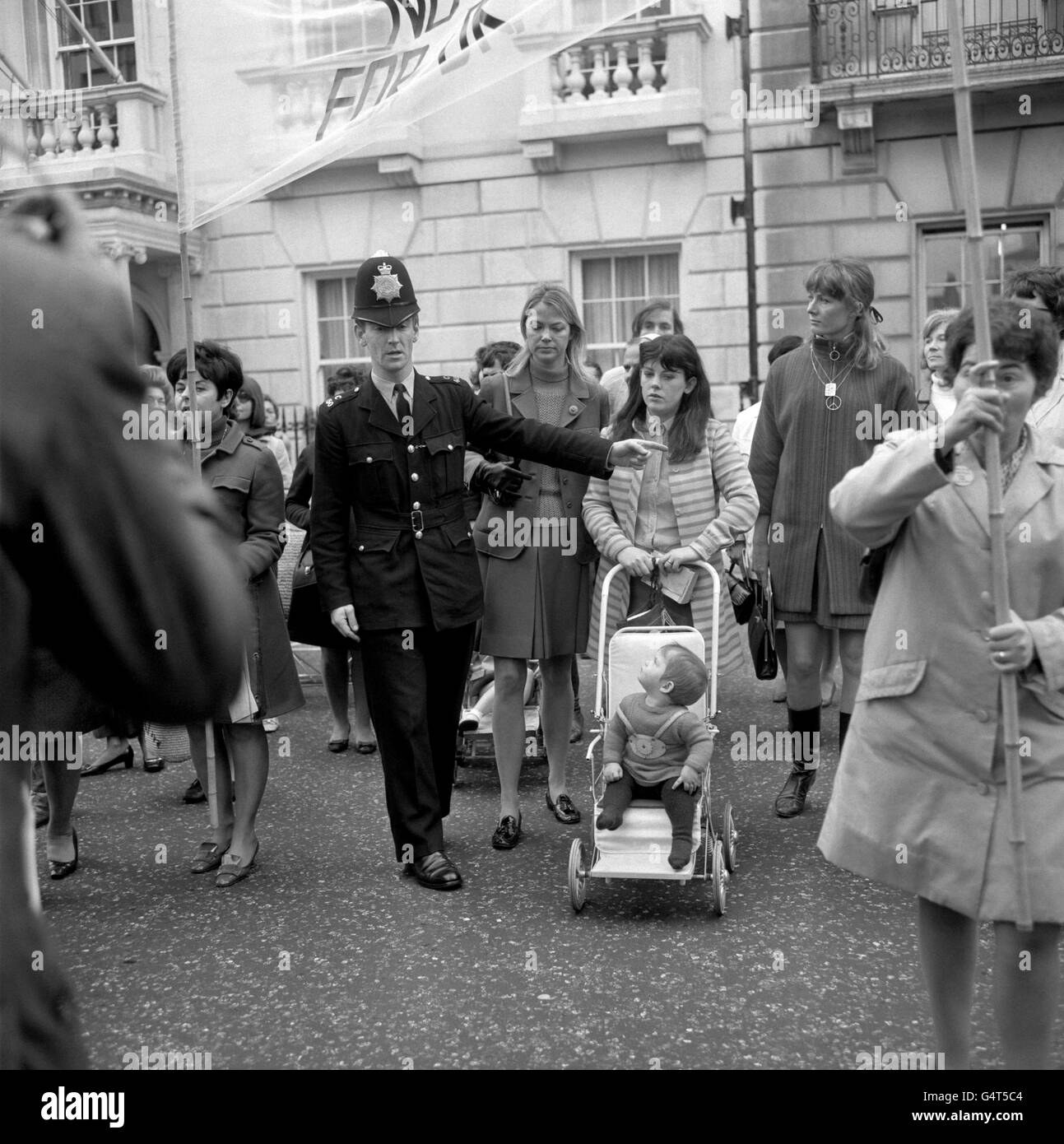 Page 2 Dr Vanessa High Resolution Stock Photography And Images Alamy