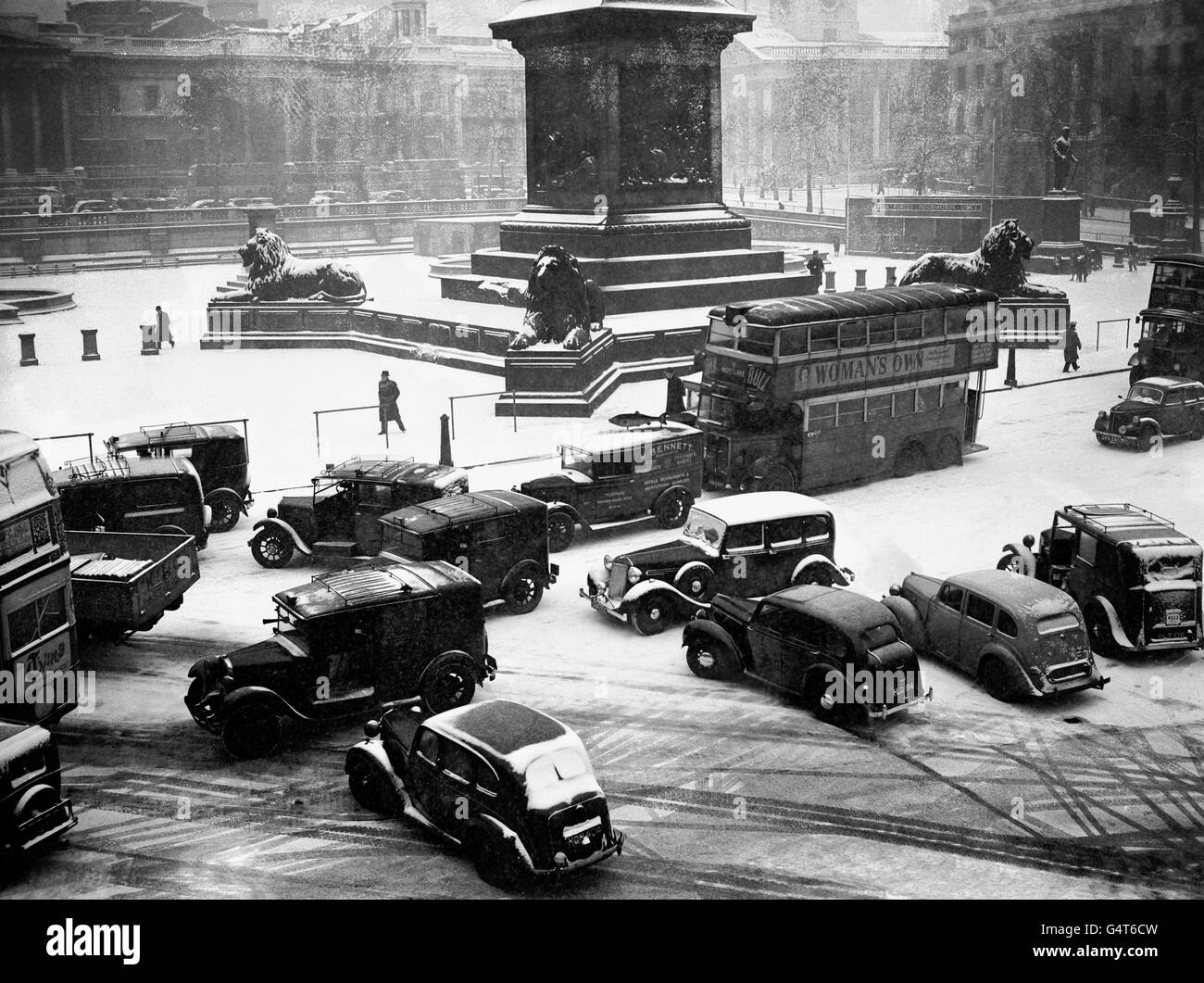 Wintry scene in Trafalgar Square, London, when heavy snow fell on the city. Stock Photo