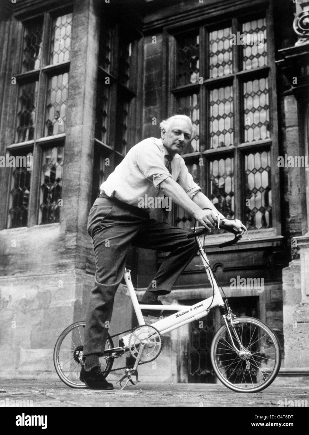 Hydrolastic suspension system Black and White Stock Photos & Images Alamy