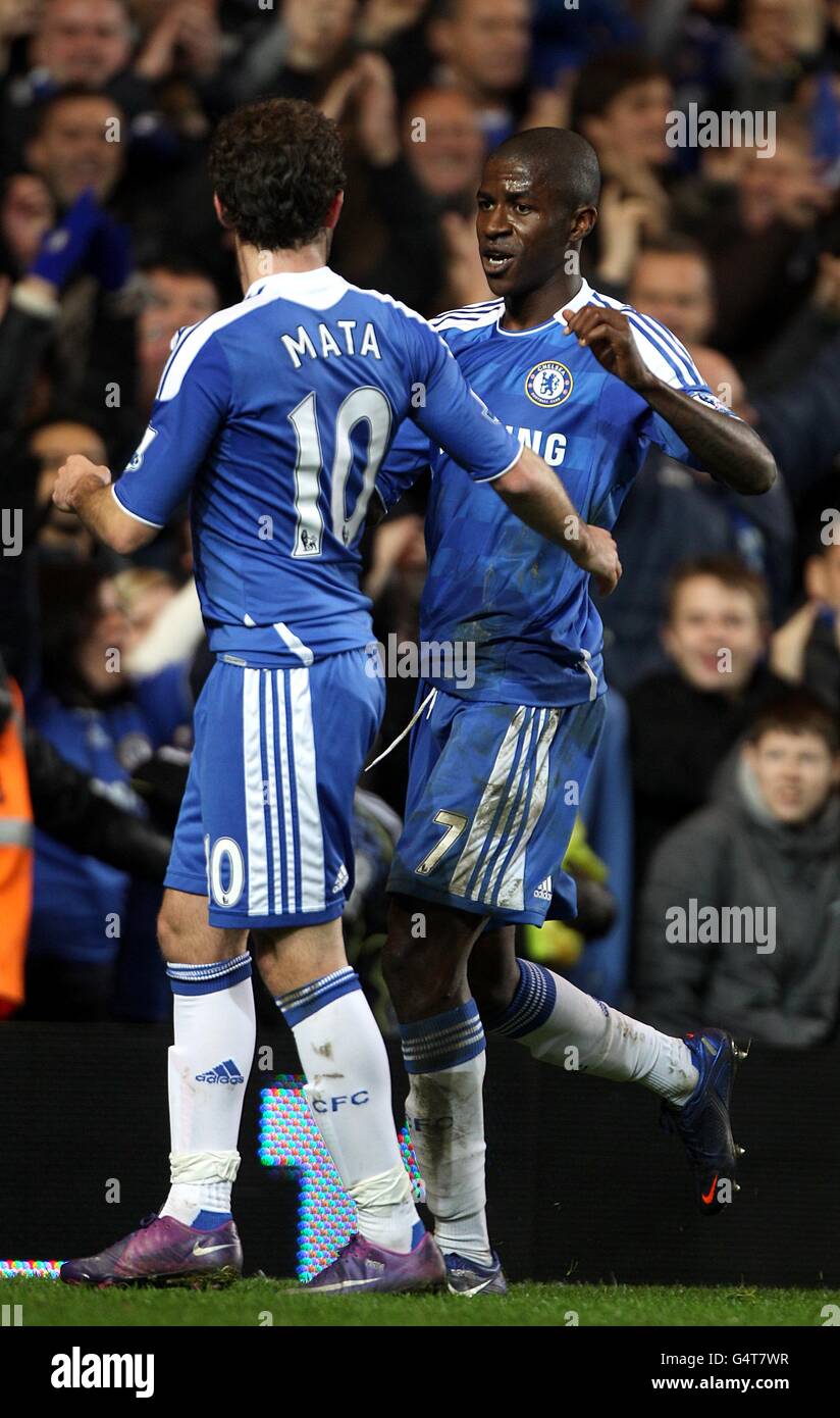 Soccer - FA Cup - Third Round - Chelsea v Portsmouth - Stamford Bridge. Chelsea's Ramires (right) celebrates with his team-mate Juan Mata after scoring his team's second goal Stock Photo