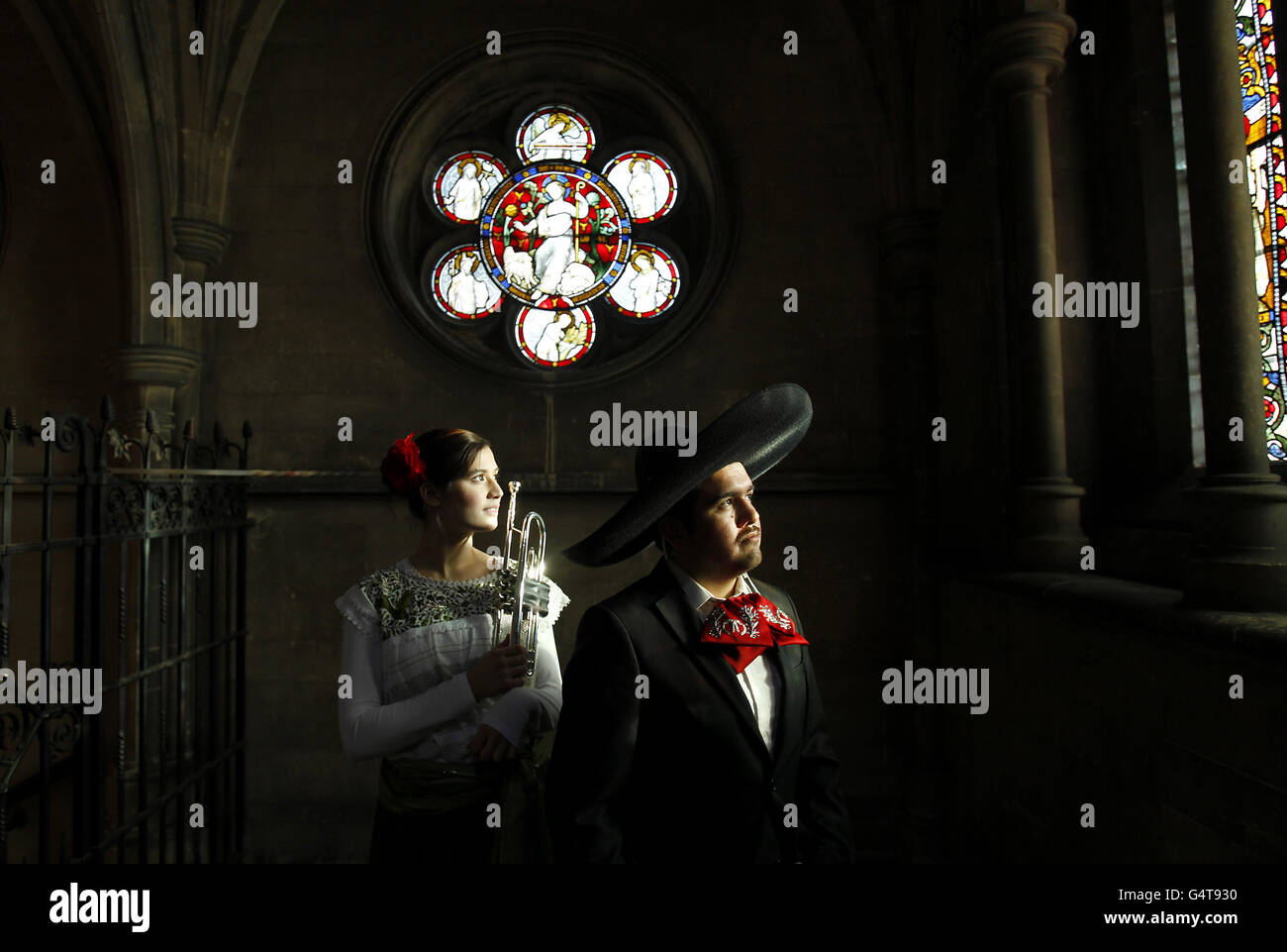 Karen Abe and Jorge Jasso of the Mariachi San Patricio band, in Christchurch cathedral for the launch of Temple Bar TradFest 2012. Stock Photo