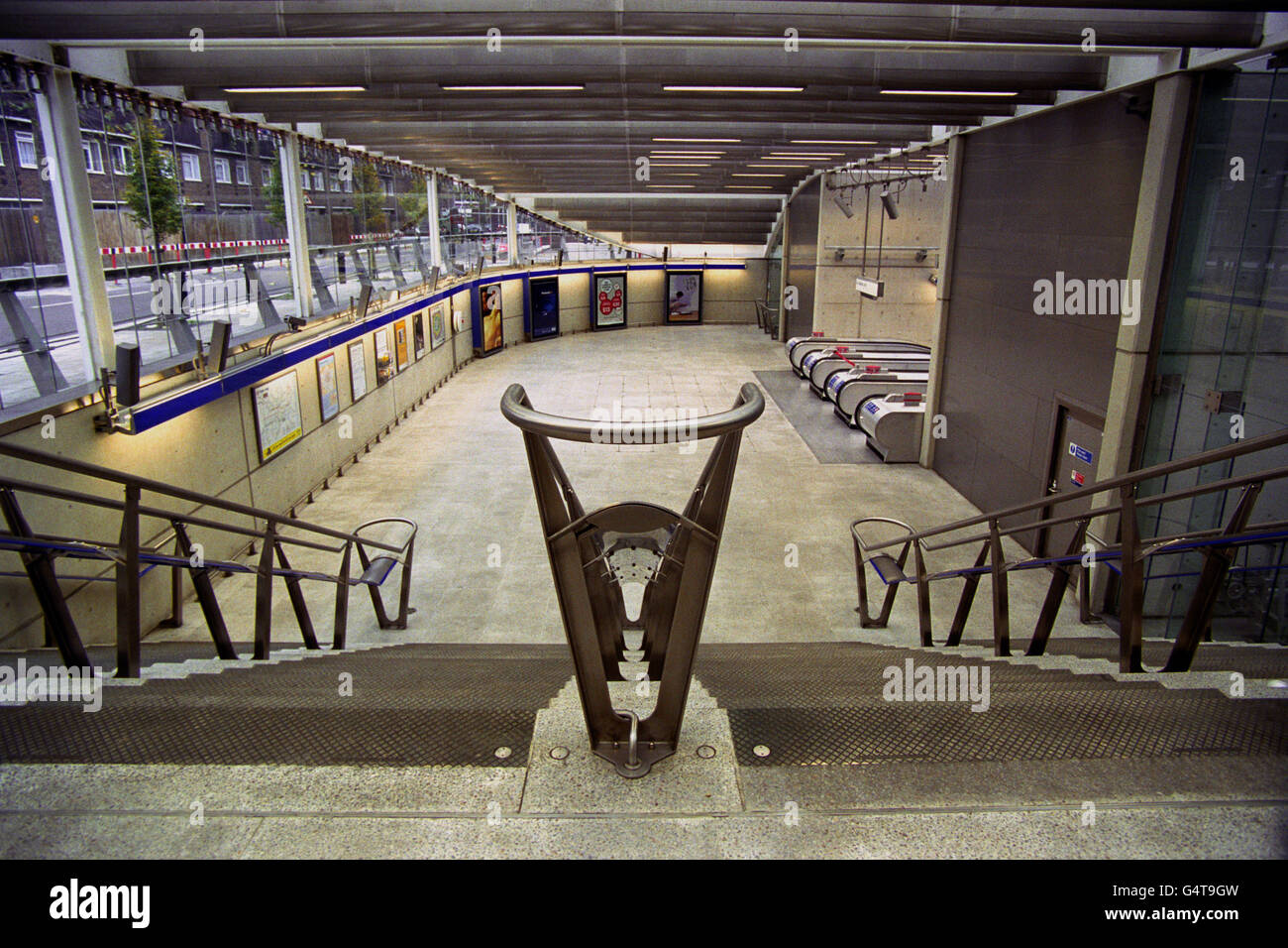 Bermondsey tube station, designed by Ian Ritchie Architects, now open