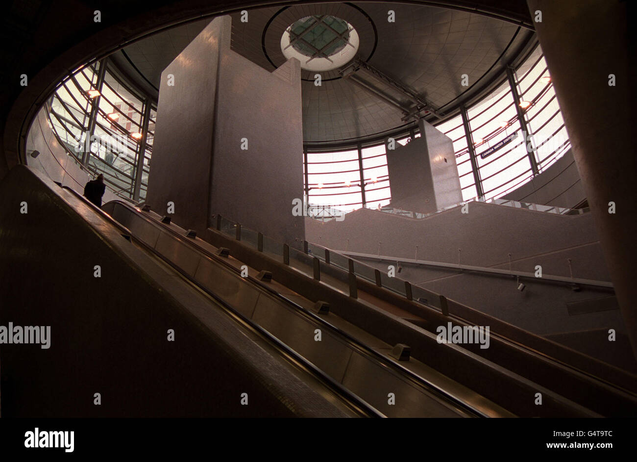Escalators at canada water tube station hires stock photography and