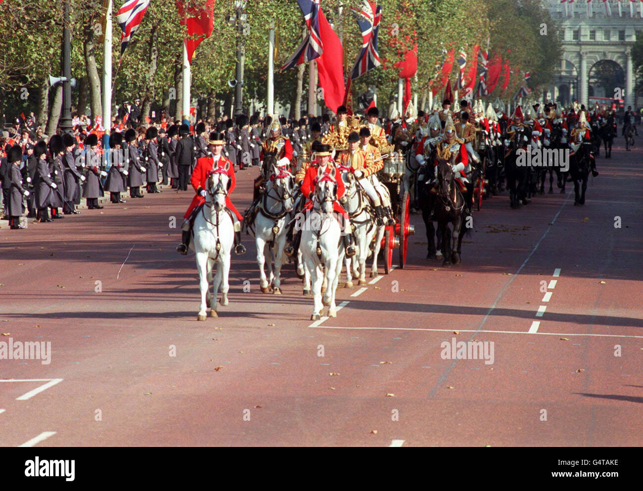 A full ceremonial welcome for China's President Jiang Zemin, during his historic state visit to Britain. Stock Photo