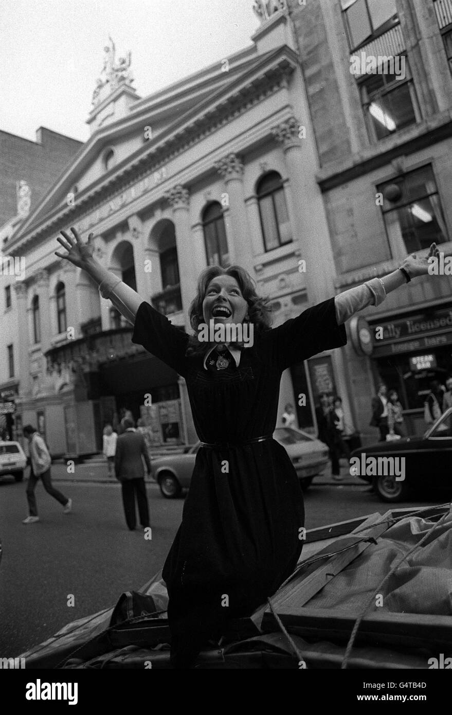 Lena Zavaroni outside the London Palladium, where she is performing with husband and wife team, Dukes and Lee. Lena is the youngest artiste to ever top the bill at the Palladium. *7/11/1982 : Lena Zavaroni is admitted to the London Psychiatric All Saints Hospital in Kennington as a patient. *2/10/1999 : Lena Zavaroni dies from an infection following an operation. Miss Zavaroni had suffered from aneroxia nervosa for many years. Stock Photo