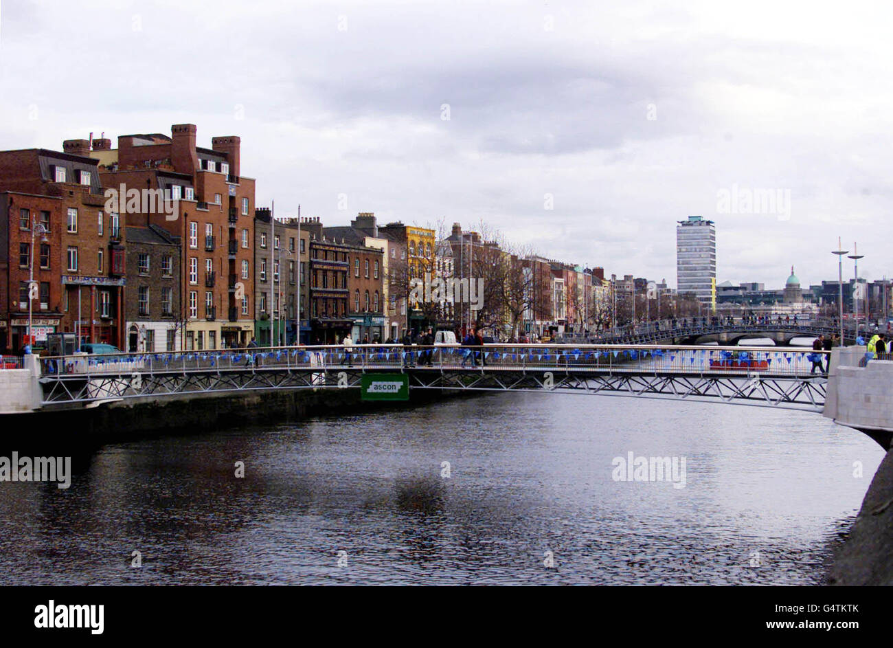 Dublins second city centre foot bridge across the river liffey hi-res ...