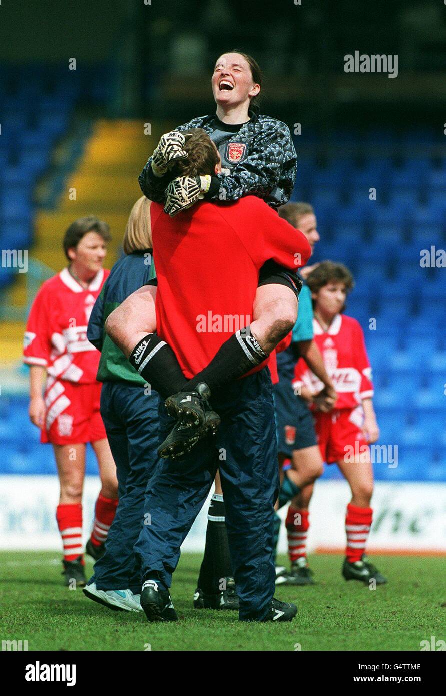 WOMANS FA CUP FINAL SOCCER Stock Photo Alamy