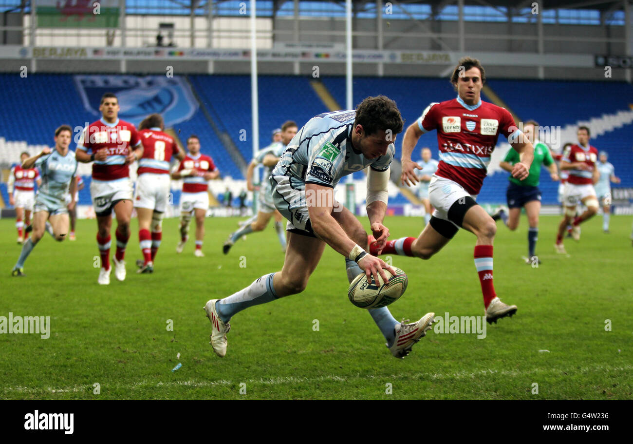 Pool two match at the cardiff city stadium hi-res stock photography and ...