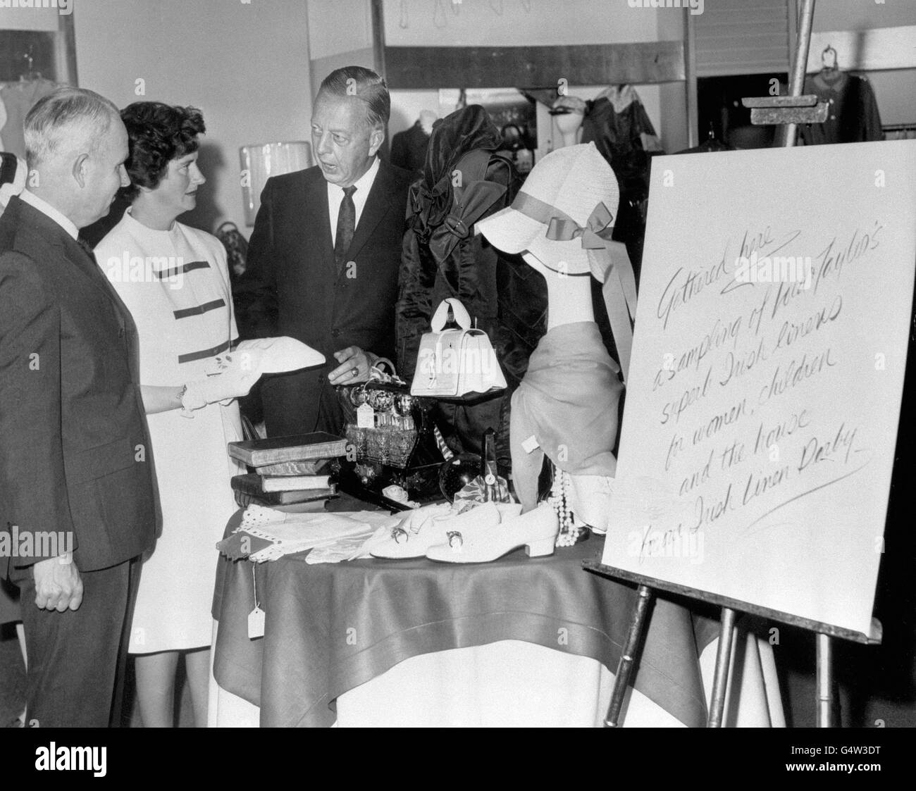 General store shop Black and White Stock Photos & Images Alamy