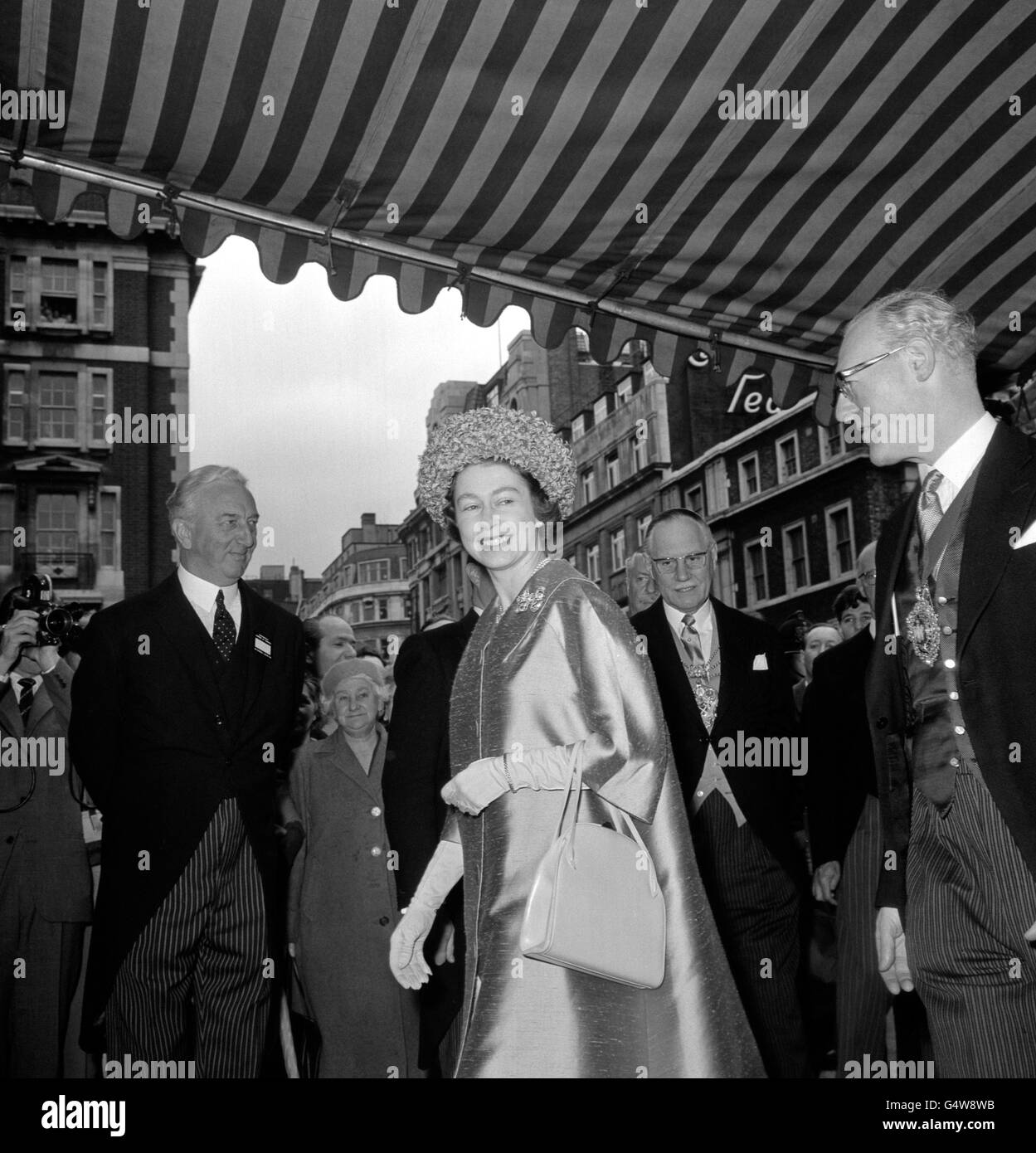 Queen Elizabeth II arrives at Fishmongers' Hall in the City of London to open the Congress of the Federation of Commonwealth and British Chambers of Commerce. Stock Photo