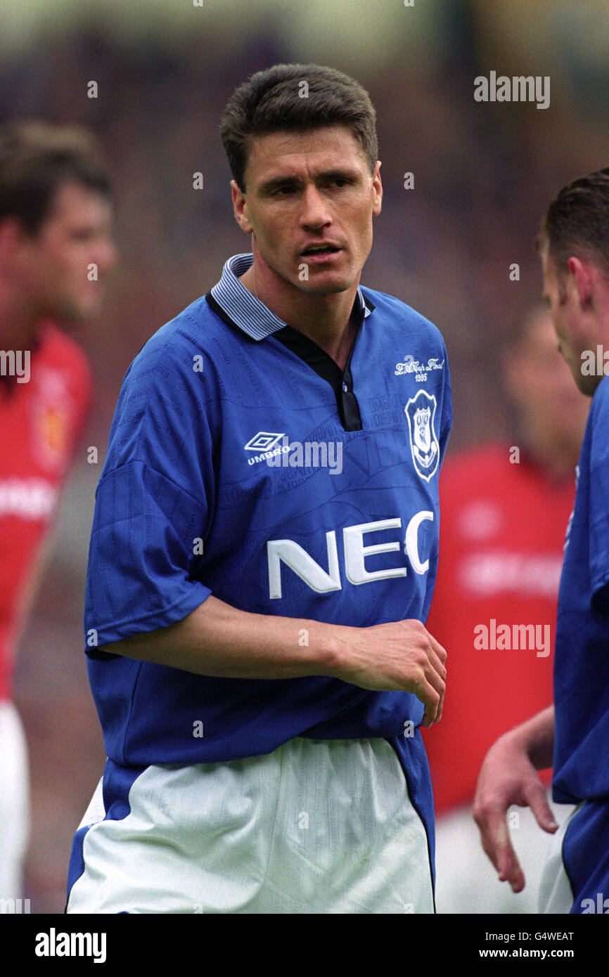 Paul rideout everton final hi-res stock photography and images - Alamy