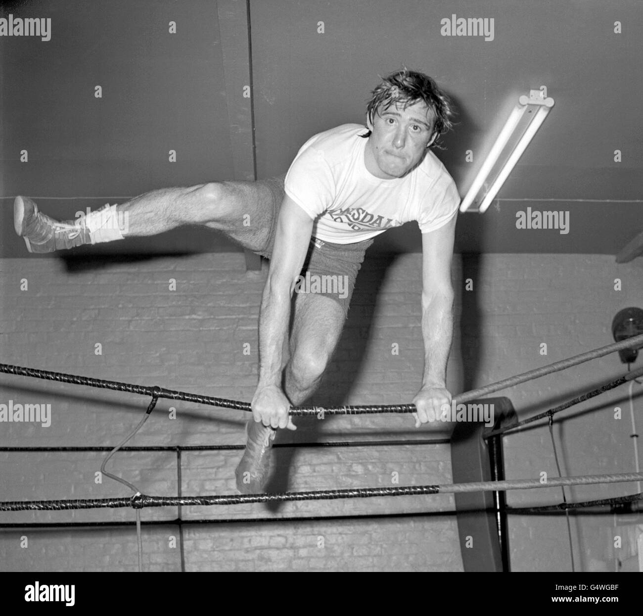 British boxer john h stracey training on the ropes hi res stock
