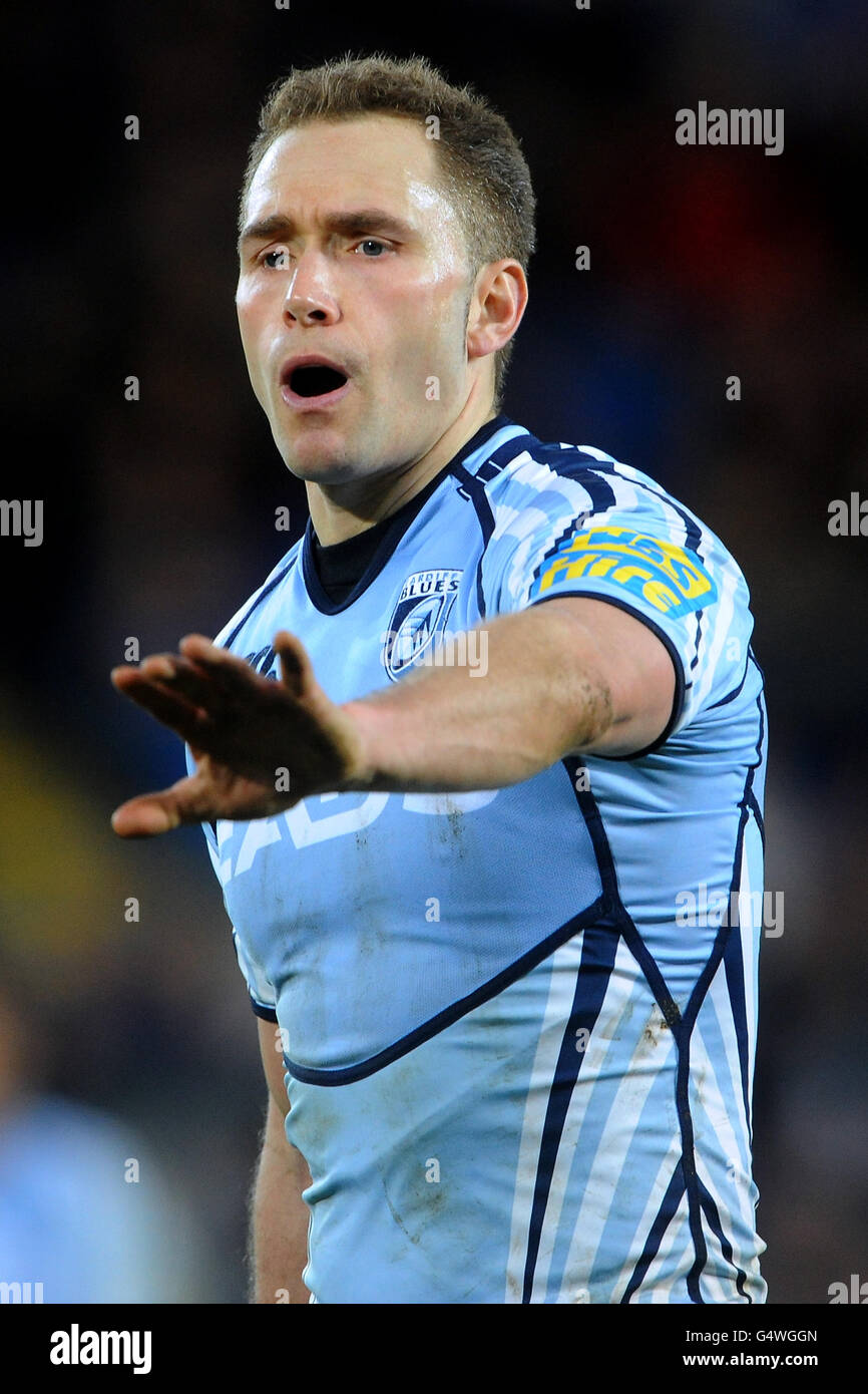 Cardiff blues v racing metro hi-res stock photography and images - Alamy