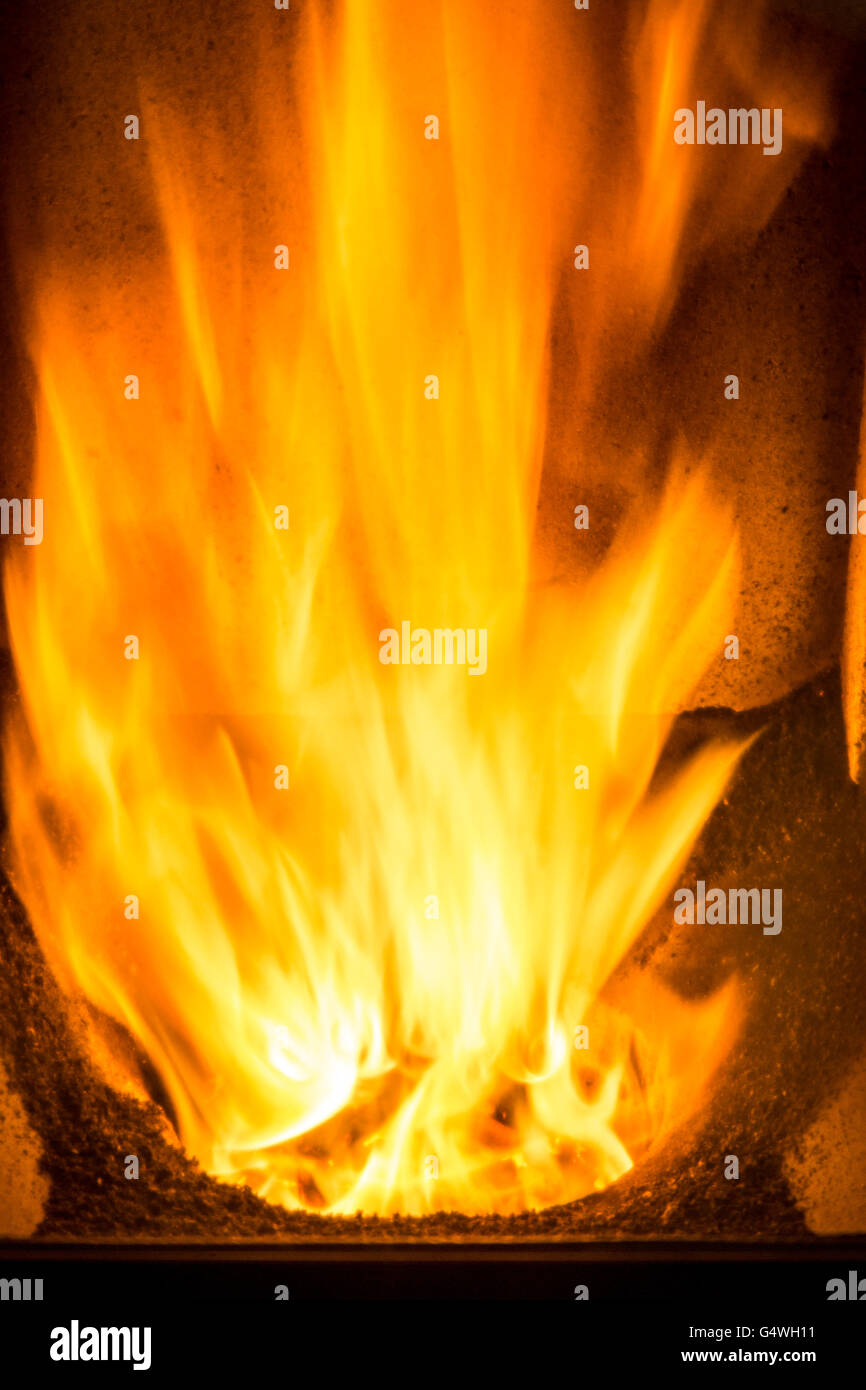 Fire, burning, flames, embers, fireplace Stock Photo Alamy