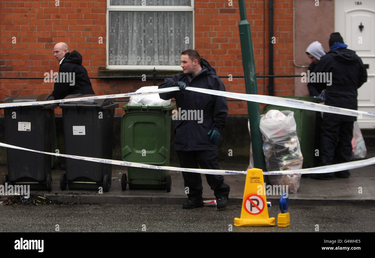 Body found in suitcase Stock Photo Alamy