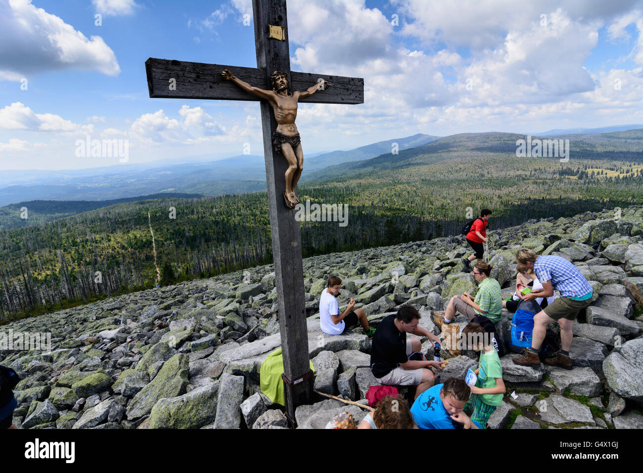 summit-cross-on-mount-lusen-hi-res-stock-photography-and-images-alamy