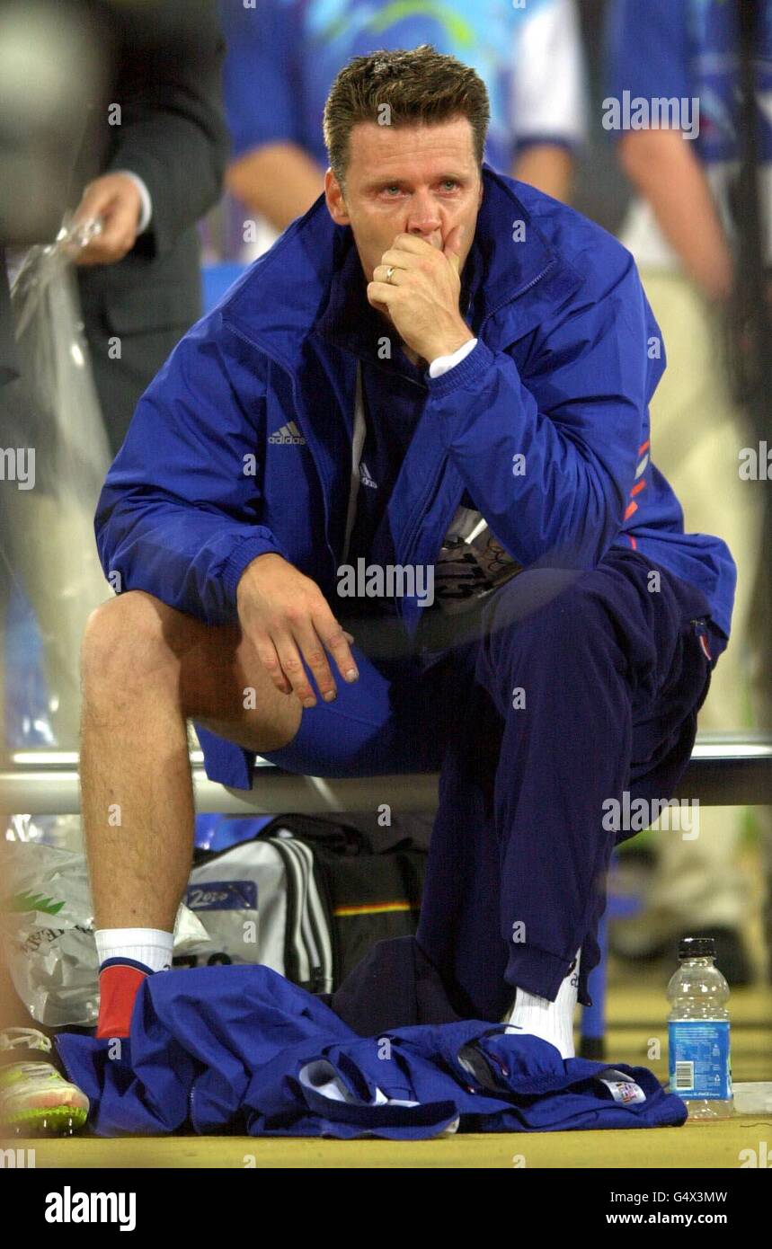 Great Britain's Steve Backley looks disappointed after missing out on