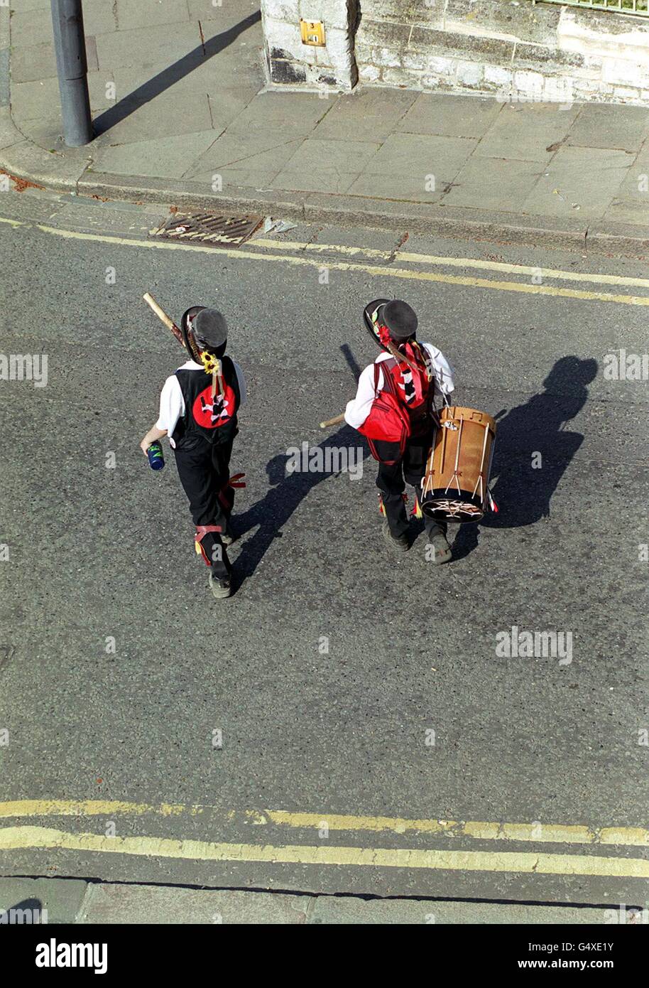 Mayday Rochester Revellers at the Mayday celebrations in Rochester, Kent Stock Photo - Alamy