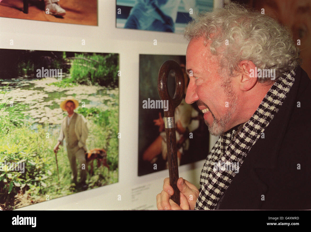 Actor Simon Callow viewing 'Photographs By Snowdon, A Retrospective ...