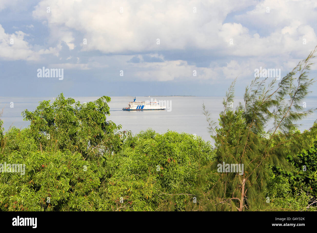 Tanzania, Zanzibar, Pemba Island, departure of the cargo ferry Stock Photo