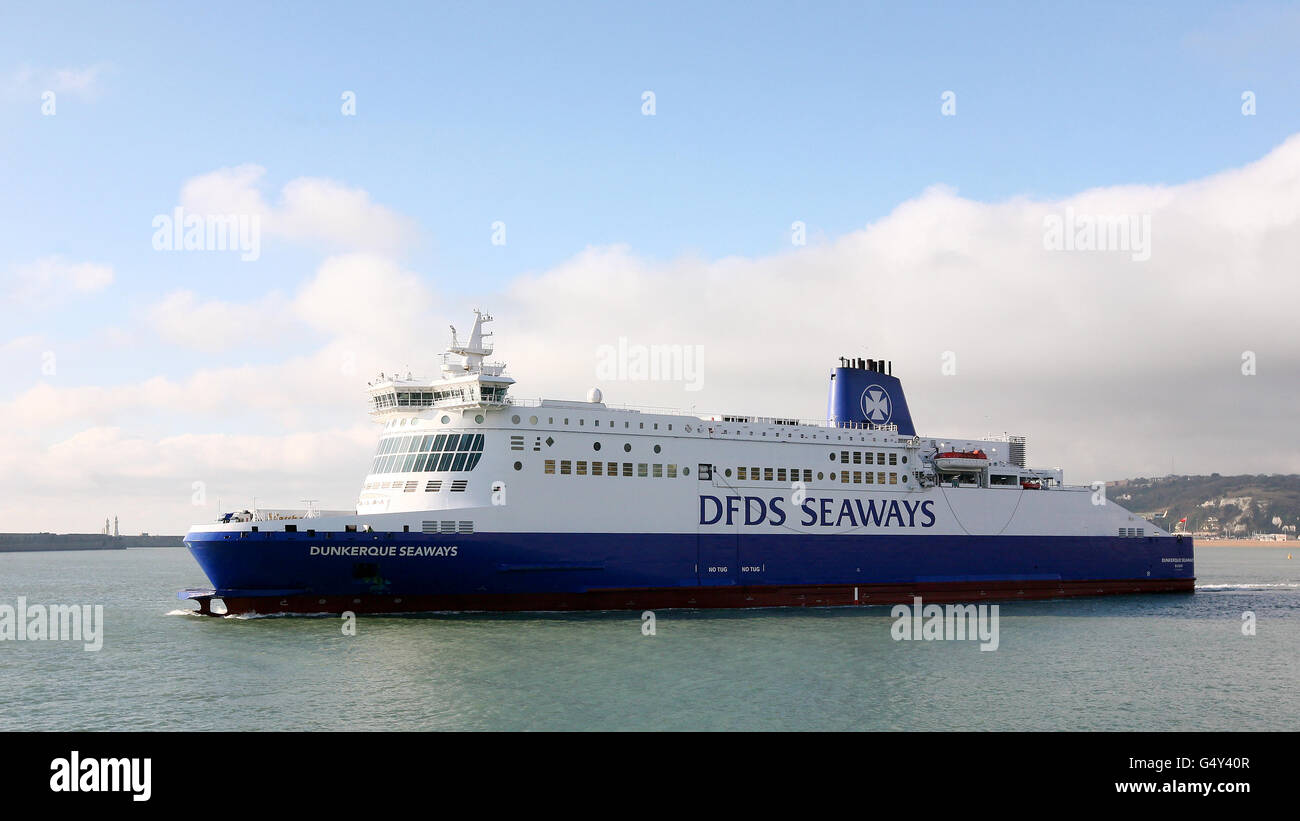 New Channel ferry Stock Photo - Alamy