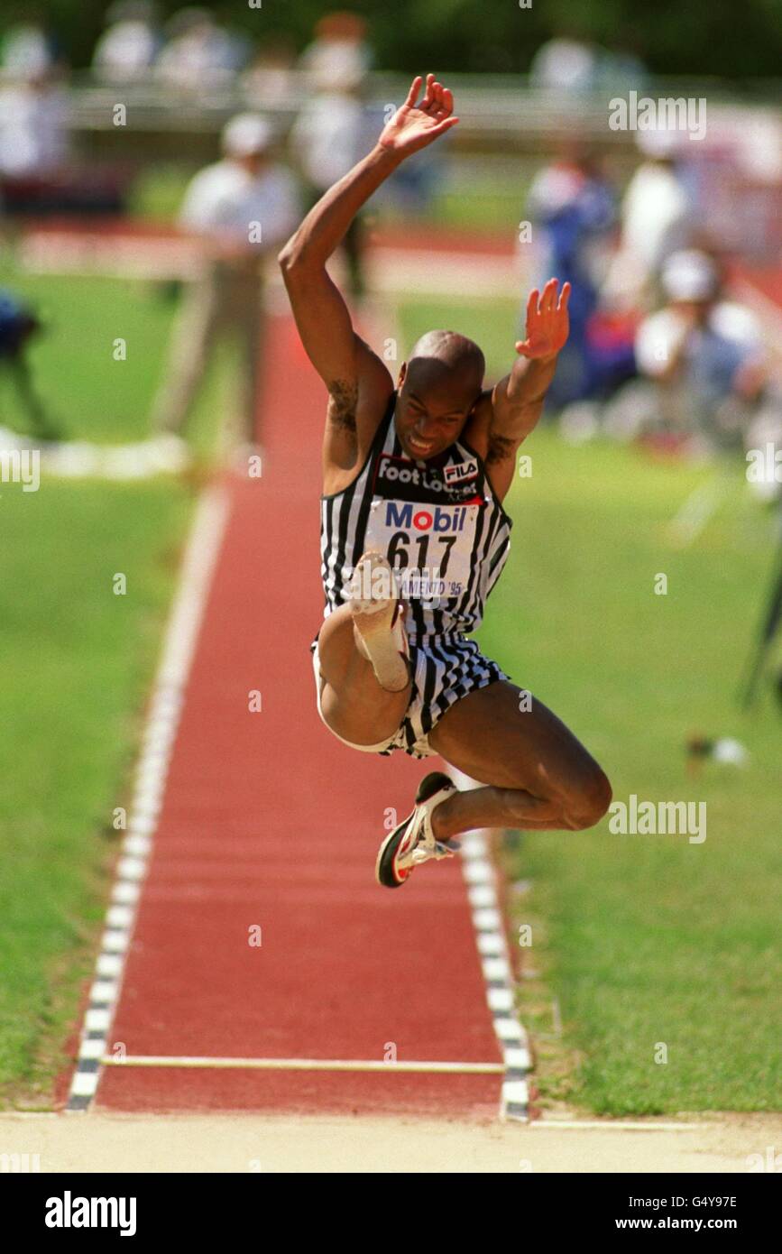 Athletics long jump mike powell stock photo 106320802 alamy