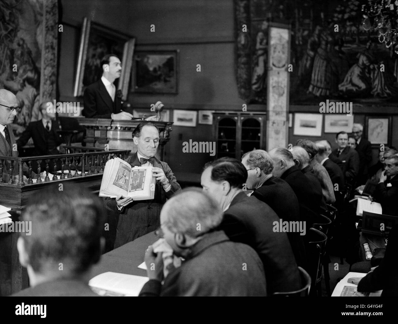 Sothebys auction house Black and White Stock Photos & Images Alamy