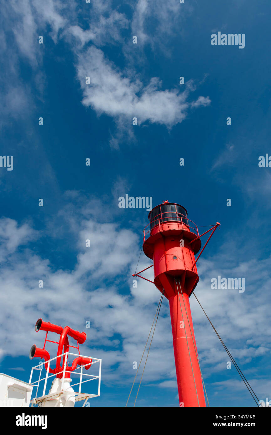Ship signal light hires stock photography and images Alamy