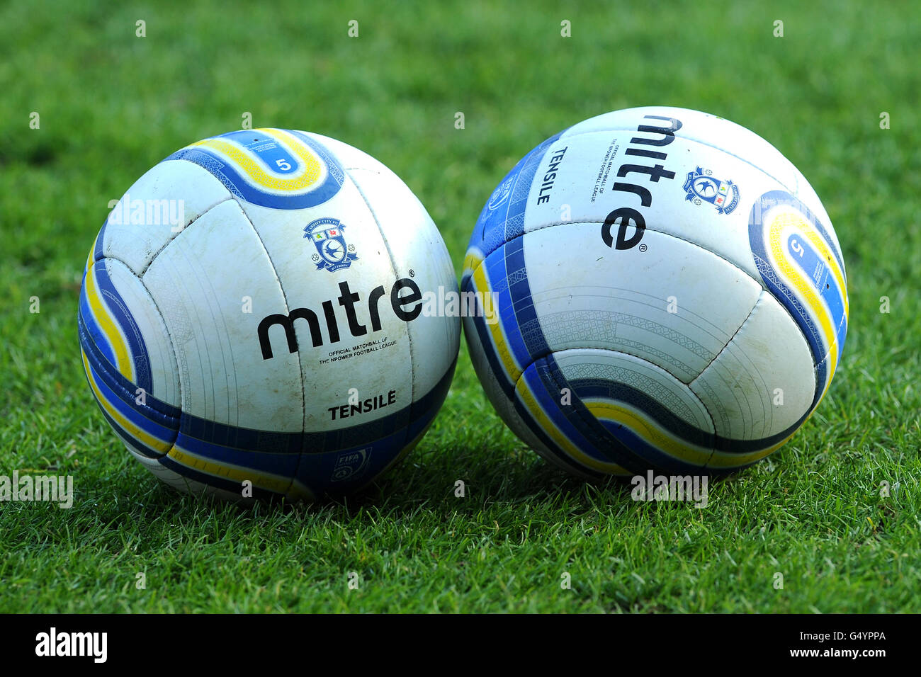 2012/13 Play-Off Final Mitre Delta V12 Match-Used Ball - Watford Gold