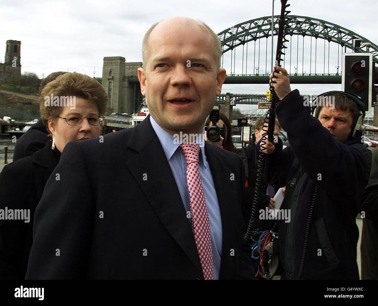 Conservative Party leader William Hague arriving at Newcastle Crown Court, to give evidence in the case of one of his constituents accused of smuggling rare parrots into Britain. Mr Hague will give evidence for the prosecution against Harry Sissen, 61. *Mr Sissen is accused of four counts of smuggling and two counts of illegally selling rare parrots. Stock Photo