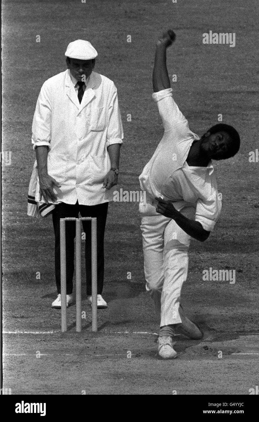 Michael Holding Bowling. Michael Holding, the 22-year-old Jamaican shows off his form in the final Test against England at the Oval. Stock Photo