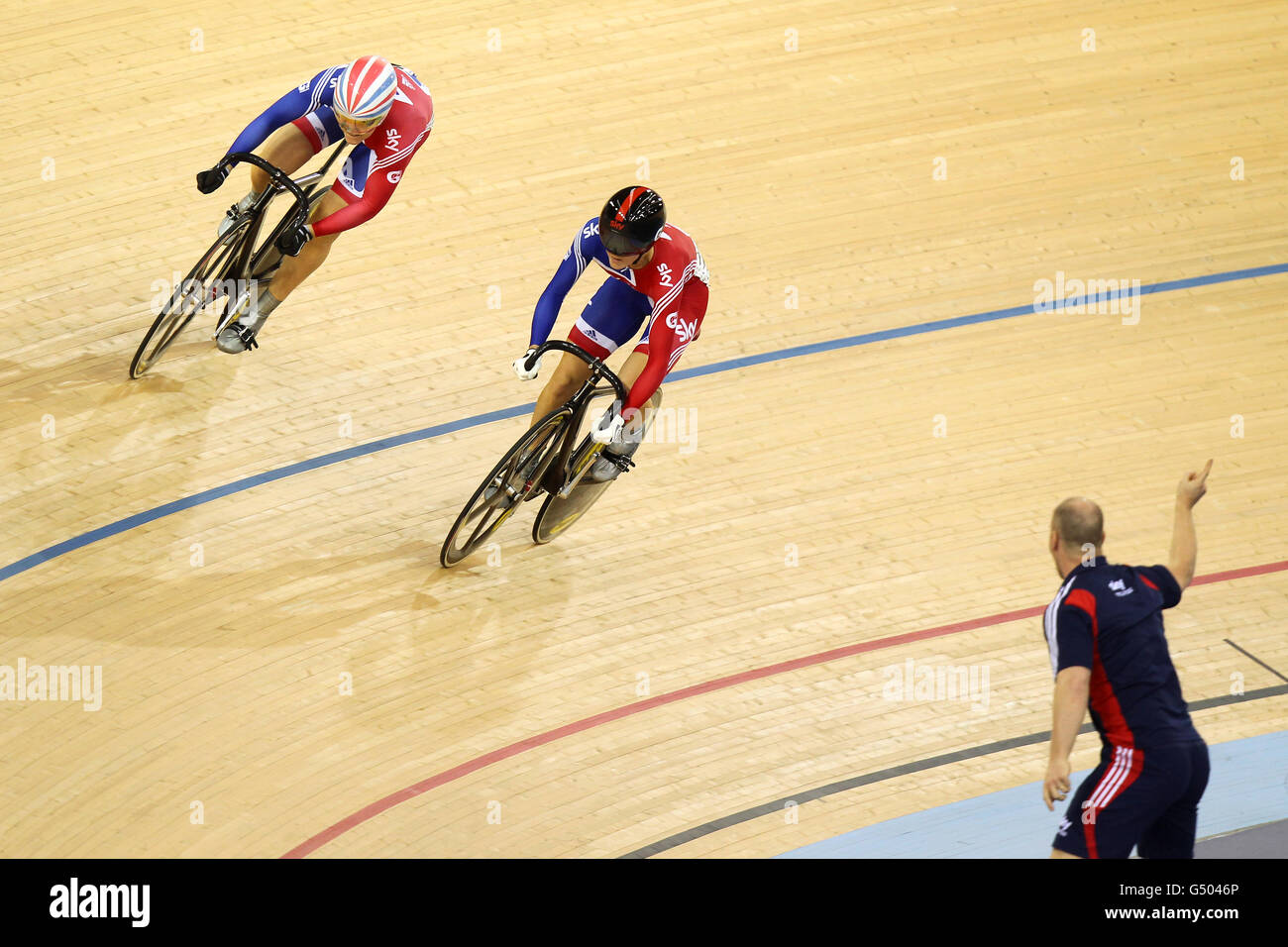 Cycling - UCI Track Cycling World Cup and Olympic Games Test Event - Day Two - Olympic Velodrome. Great Britain's Victoria Pendleton and Jess Varnish (left) compete during the Women's Sprint Quarter-Finals Stock Photo