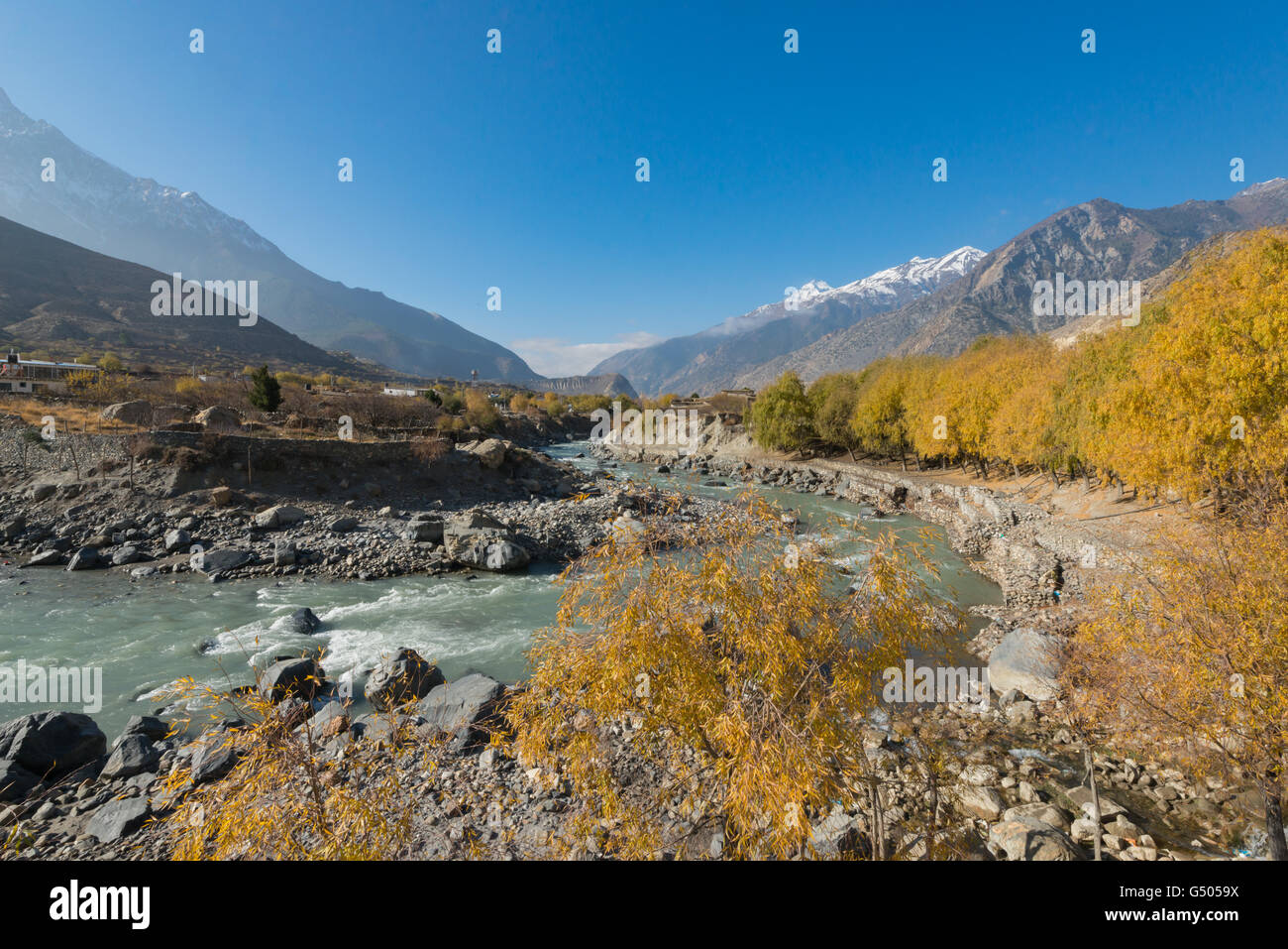 Jomsom bus park hi-res stock photography and images - Alamy
