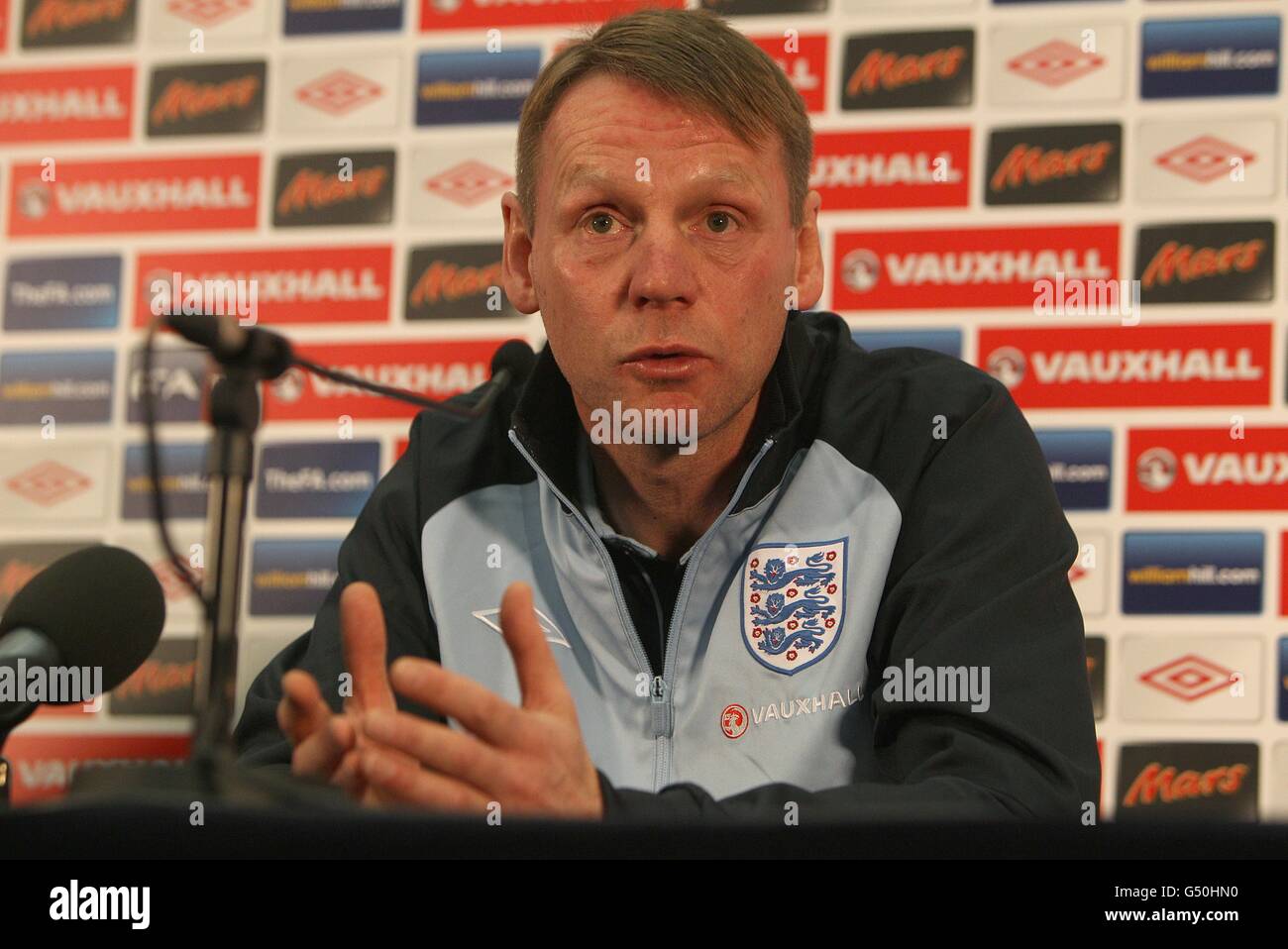 Football netherlands head shot headshot hli hires stock photography