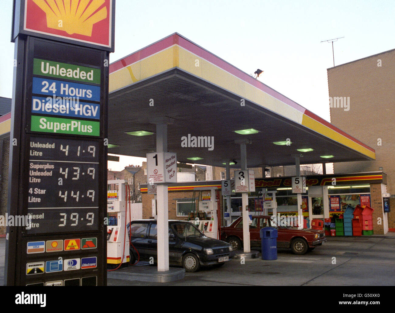 Fuel Industry - Shell Station - London. A Shell fuel station in London, selling unleaded at 41.9p per litre and diesel at 39.9p per litre Stock Photo
