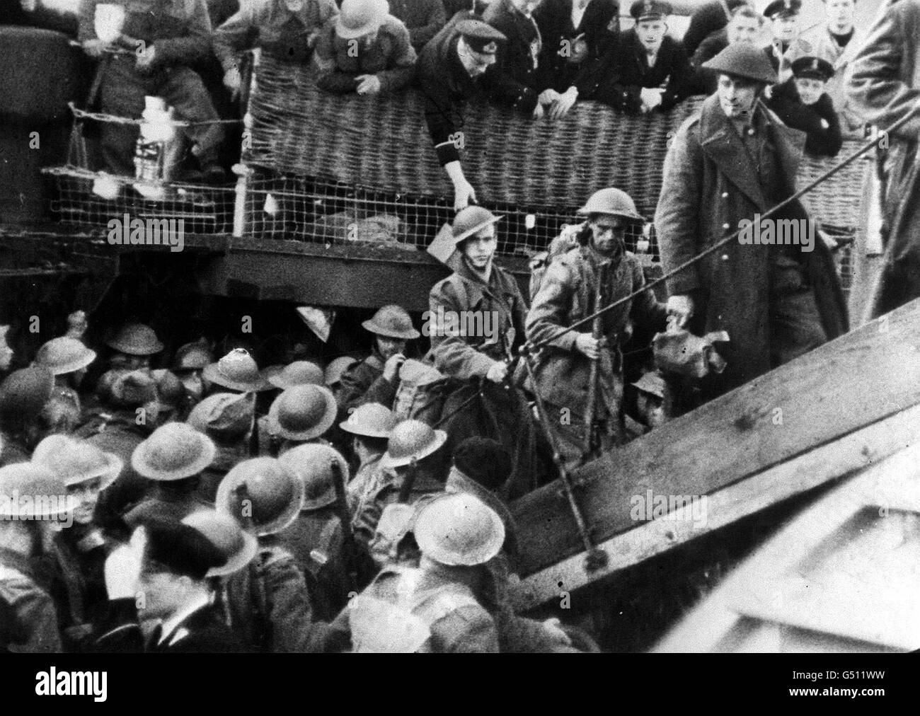 SOCIAL Dunkirk file : NEG. NO. 133325-40 Stock Photo