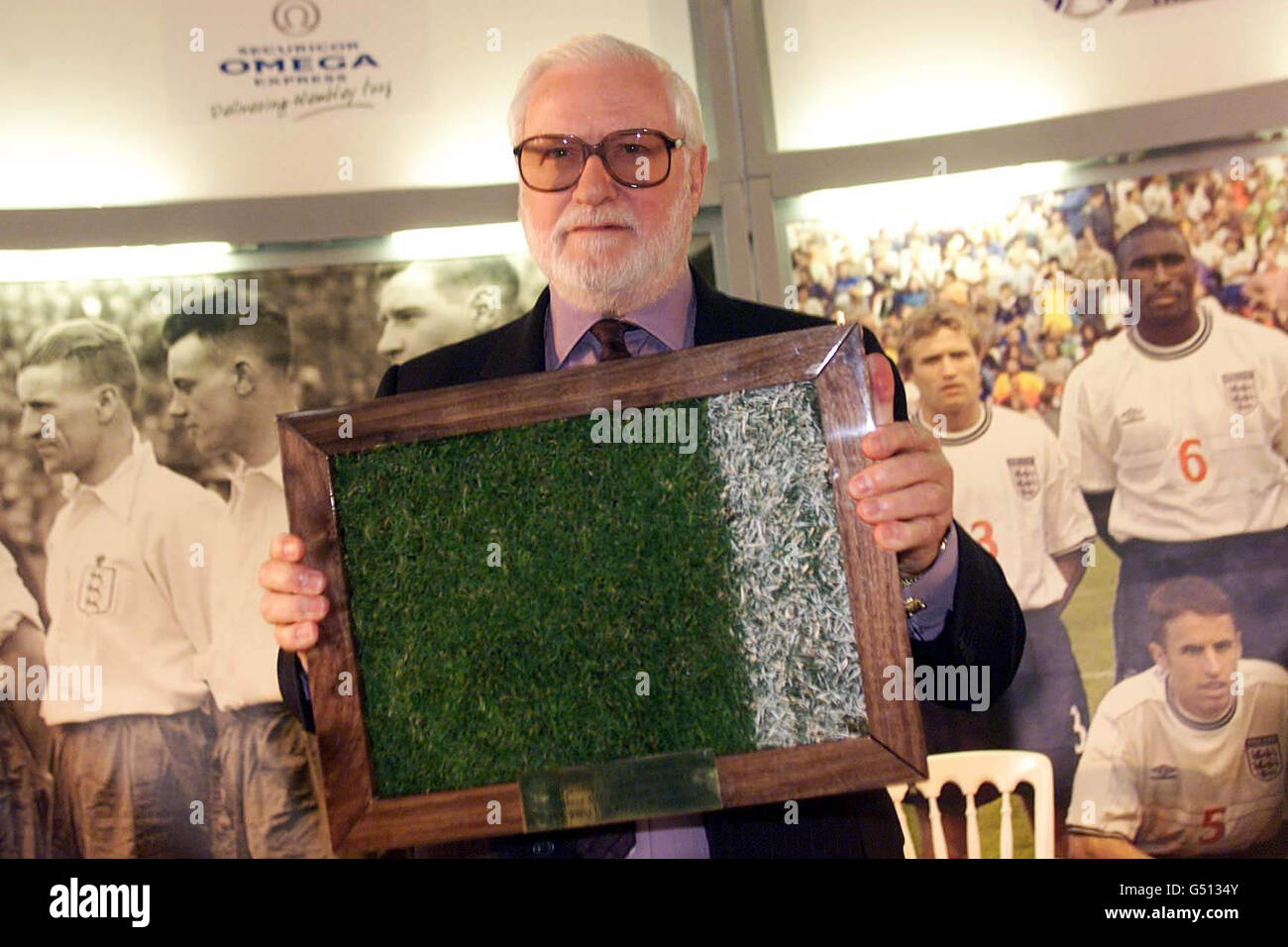 Fa cup final 1966 hires stock photography and images Alamy