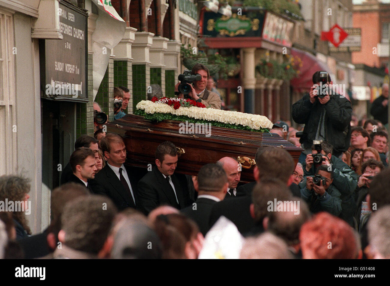 Ronnie Kray funeral Stock Photo 106360584 Alamy