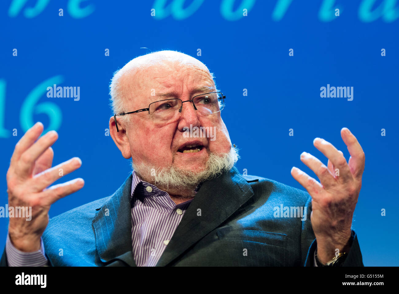 Thomas Kenealy Schindlers Ark Author High Resolution Stock Photography and Images - Alamy