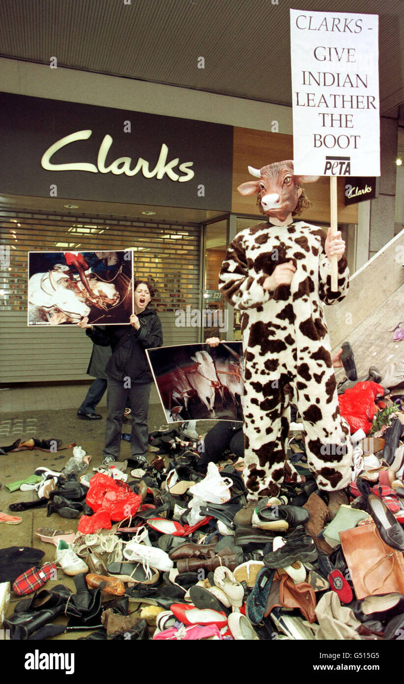 Clarks shoe store on oxford street hi-res stock photography and images -  Alamy