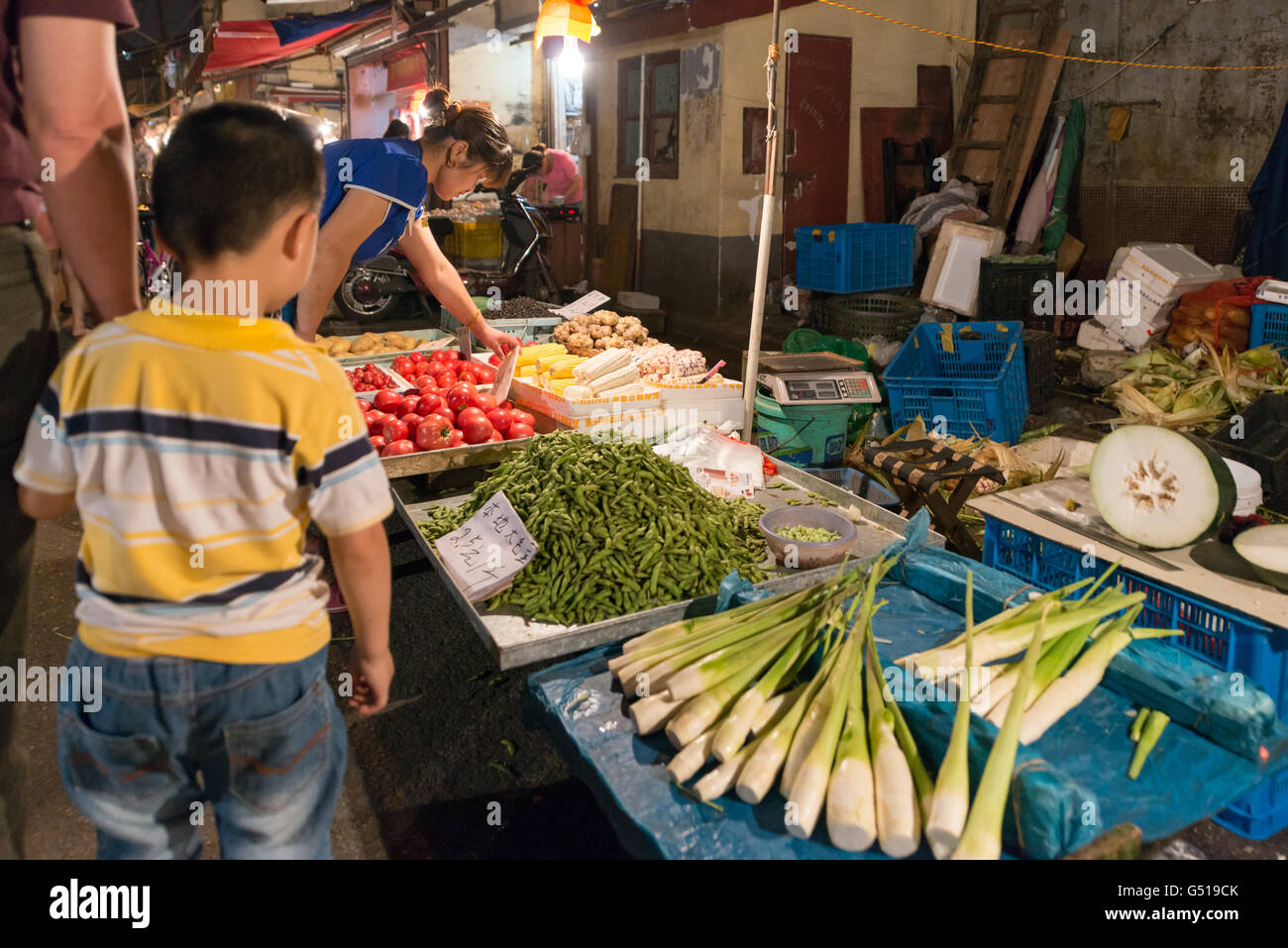 China, Shanghai, vegetable market on the street market of Shanghai